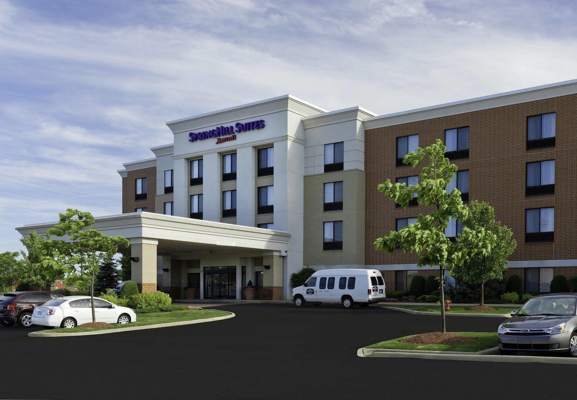 Springhill Suites By Marriott Cleveland Solon Exterior photo