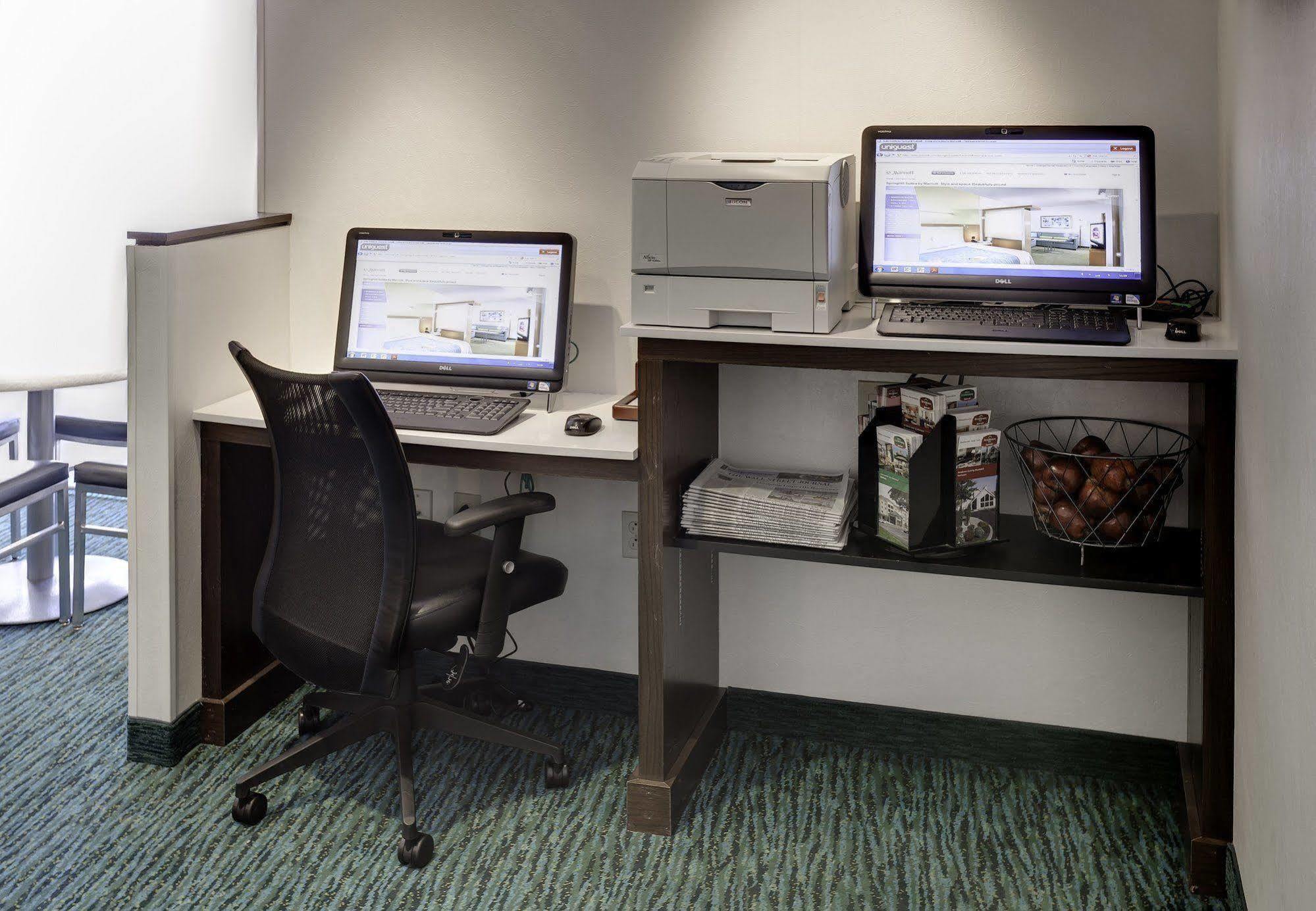 Springhill Suites By Marriott Cleveland Solon Exterior photo